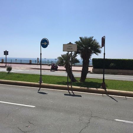 דירות ג'נובה Sea Loft מראה חיצוני תמונה